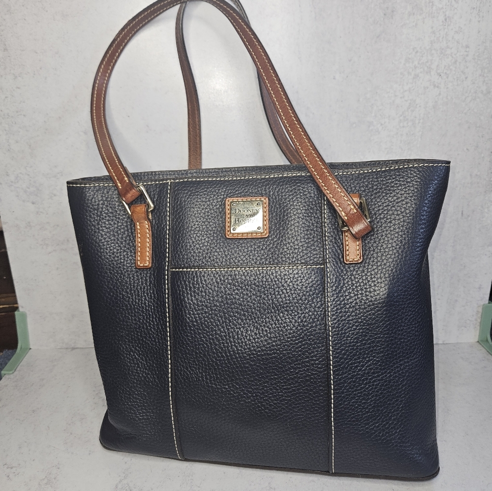 Elegant Black Leather Tote Bag